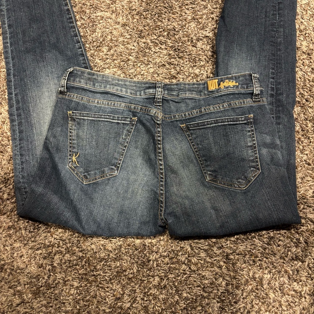 Woman’s Kut from the Kloth Slim Jeans